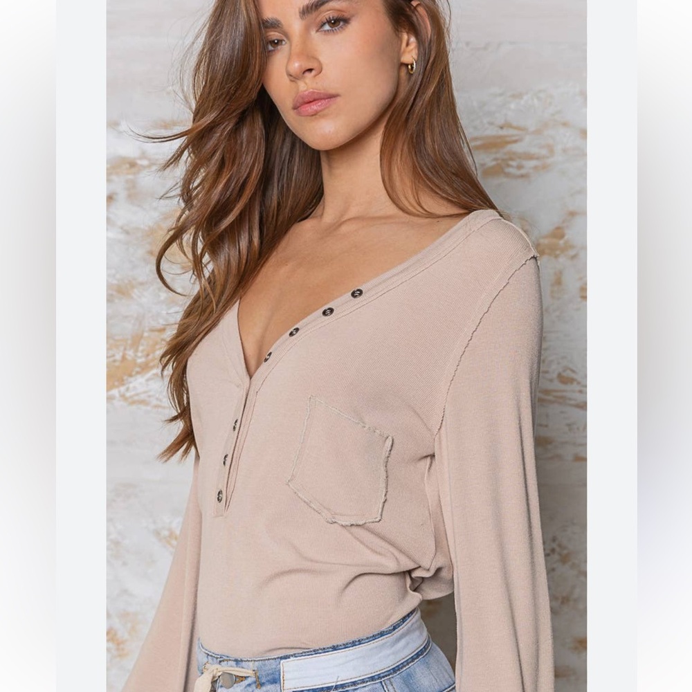 POL Women's Cream Long Sleeve Ribbed Henley Top, Large